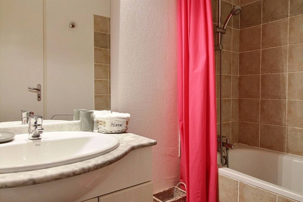 Bouquetin 26 sa salle de bain