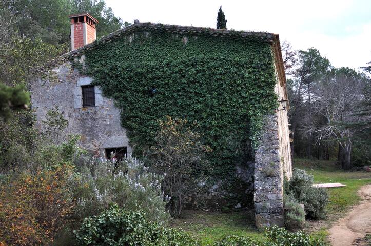 Casa Rural – Masia del Segle XV a la Costa Brava gallery image 2