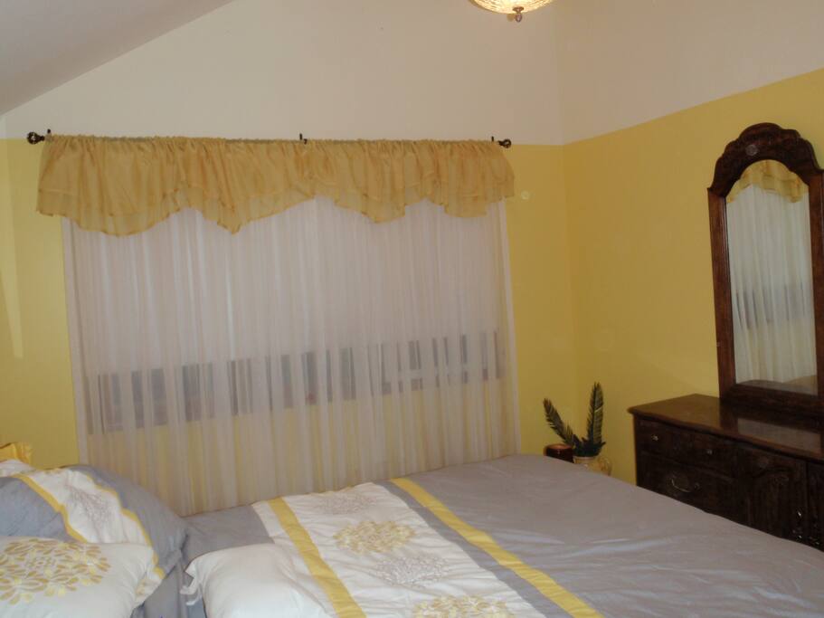 Master room
King size Bed