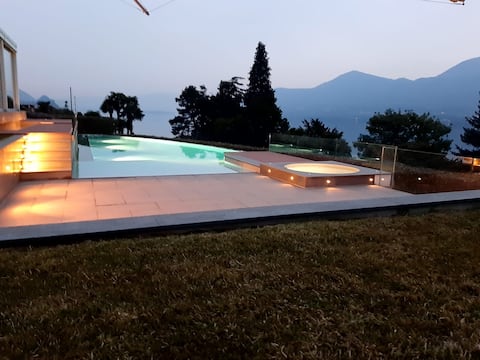 THE VILLA Lago Maggiore  view & pool