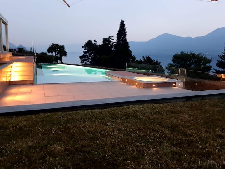THE VILLA Lago Maggiore  view & pool