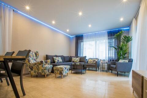 Apartment near the city center with private parking space