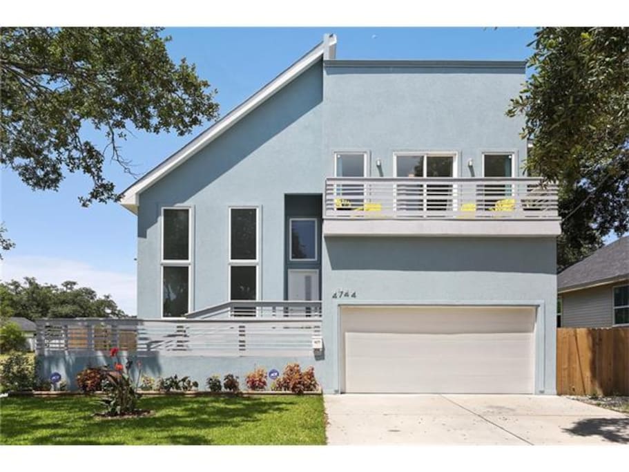 1B/1B APT in a newly built modern house Condominiums for Rent in New