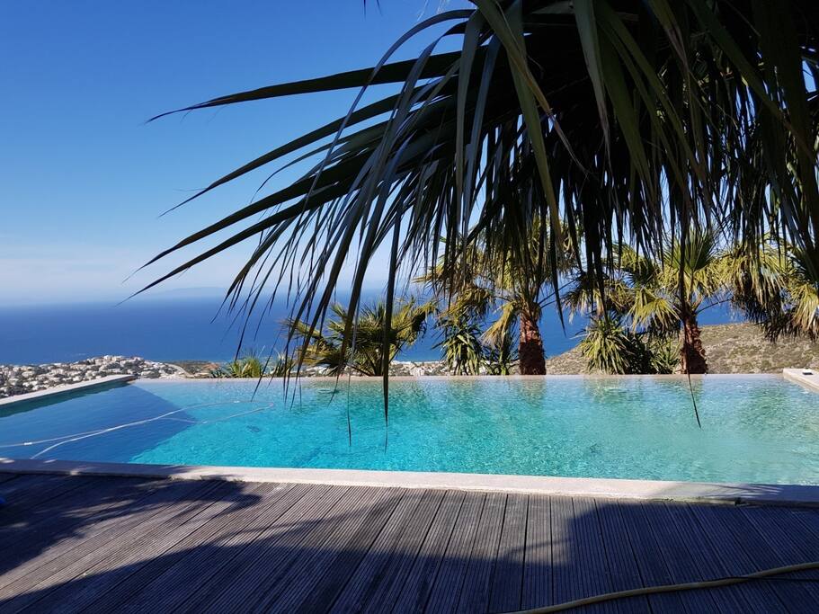Pool&Relaxing view.