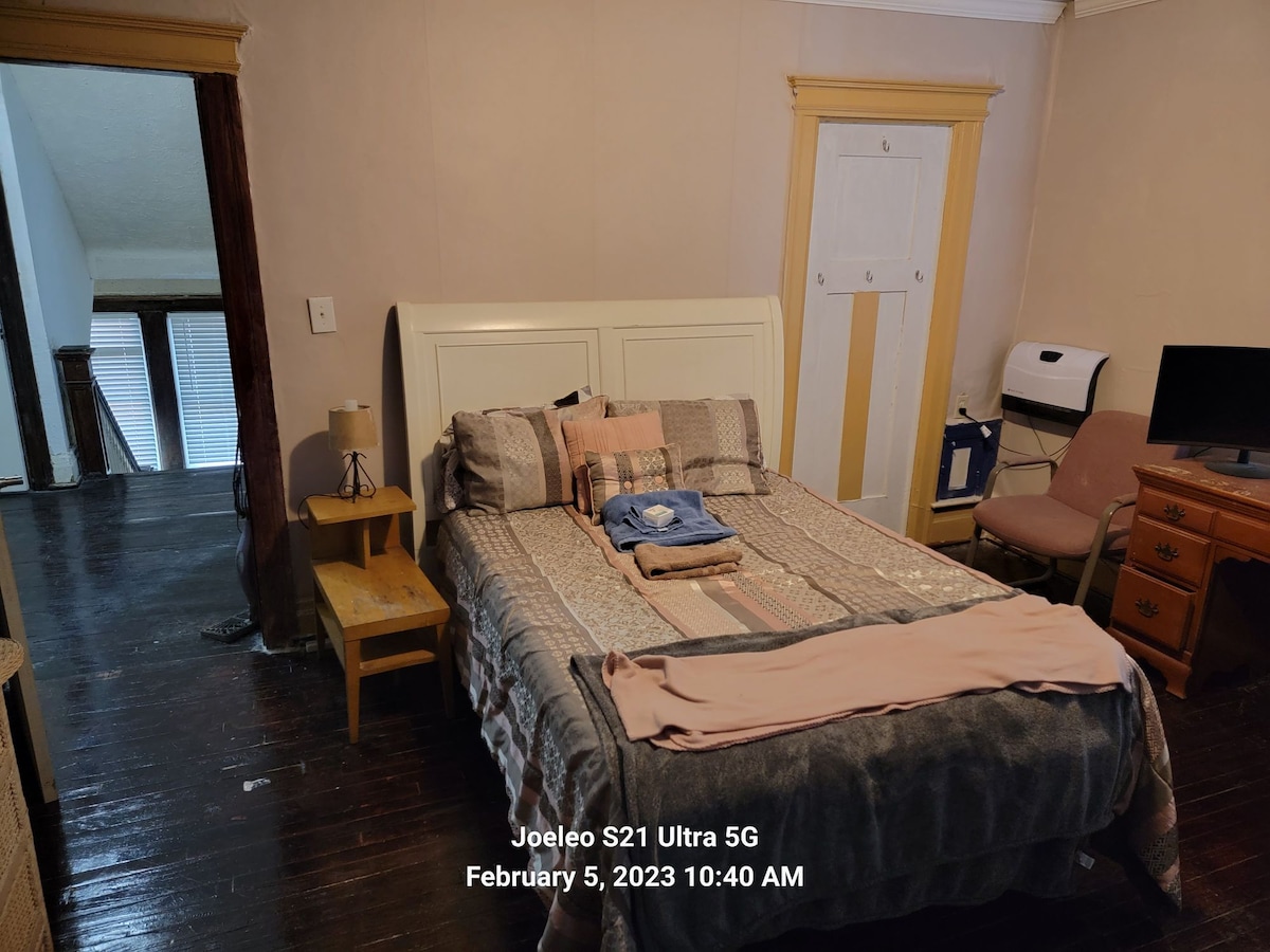 საძინებელი 4