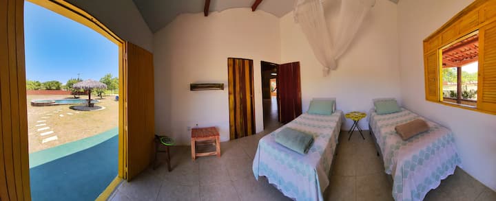 Suite საძინებელი 1 , აუზის ხედით, ერთი ვერსია!!