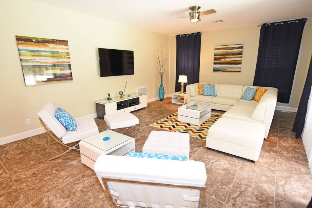 Indoors, Room, Living Room, Couch, Furniture