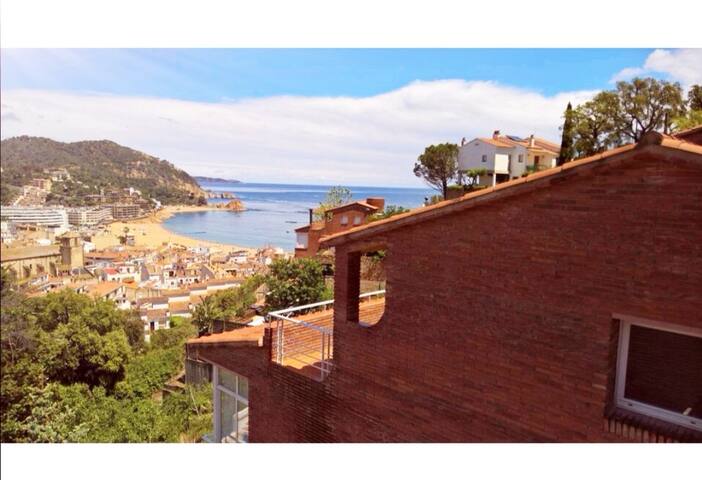 villa + sea-view+private pool+airco in bedrooms gallery image 2