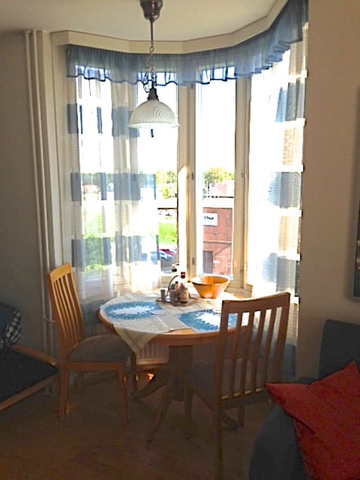 Bay window and dining table