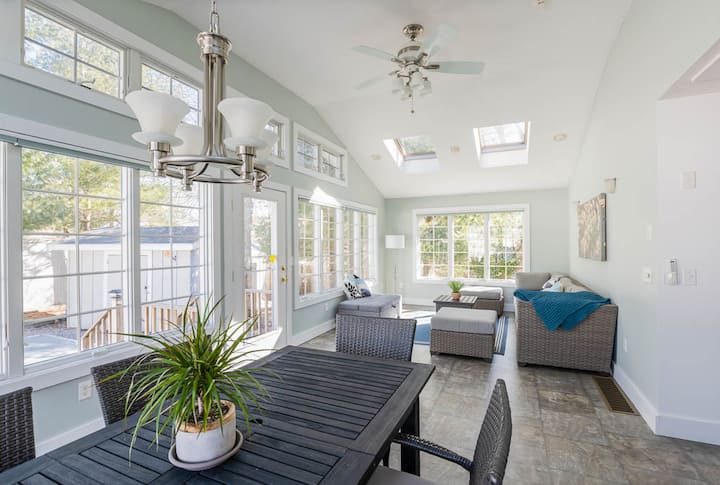 Beautiful Bright And Airy Home - Falmouth, MA
