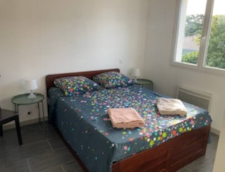 غرفة النوم 2