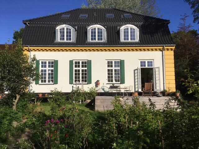 Unique villa in Copenhagen with garden
