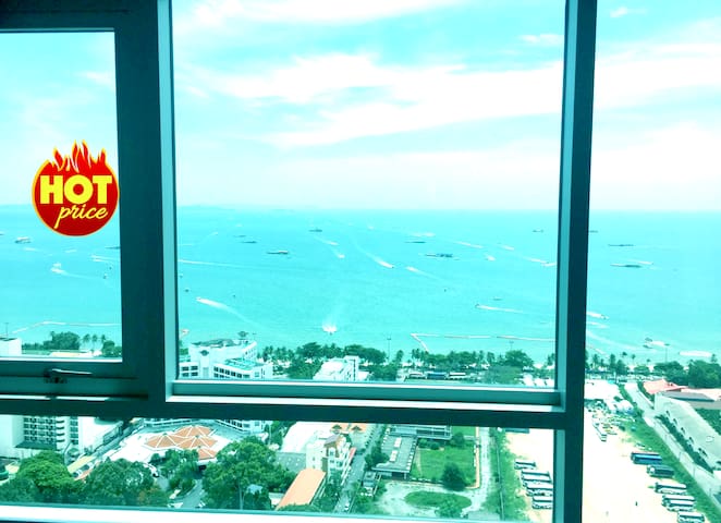 1 BR Front Sea View in Pattaya 100 meters to Beach