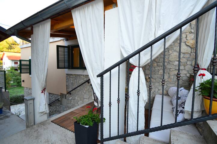 Green Door Apartment Apartments For Rent In Zaton Sibensko
