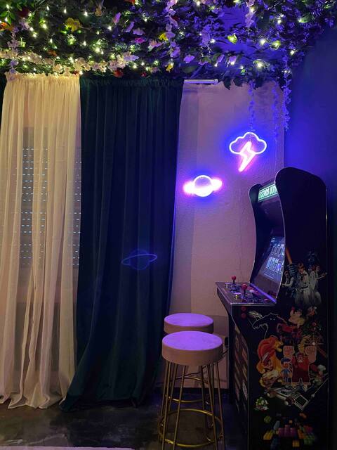 Top Airbnb: Suite OF the senses: hot tub,sauna,pole dance &more in Ostviertel
