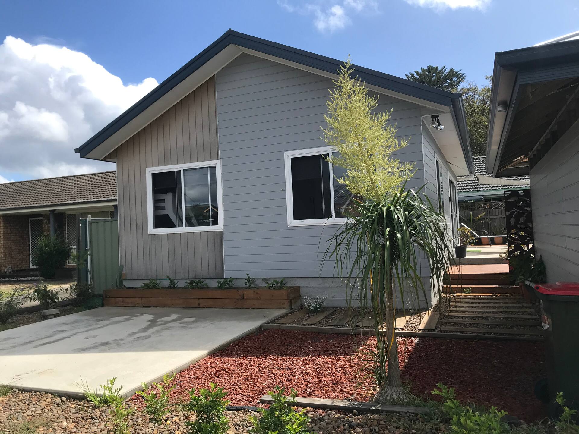 Umina seaside 700m to beach prime location 2brs