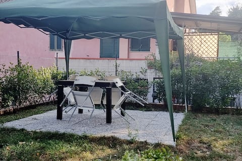 Vacation home between the sea and the mountains!