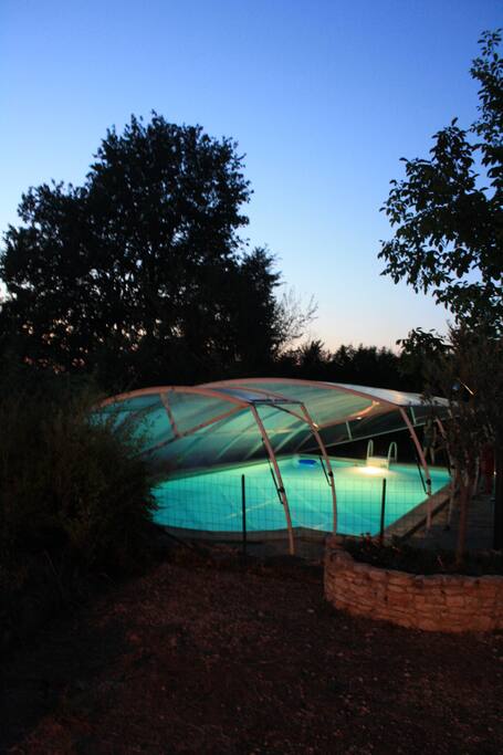 Piscine de nuit