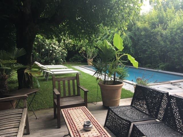 Très belle maison “la campagne à la ville”