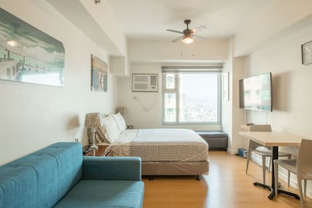 BakerSuites Penthouse at 8 Adriatico