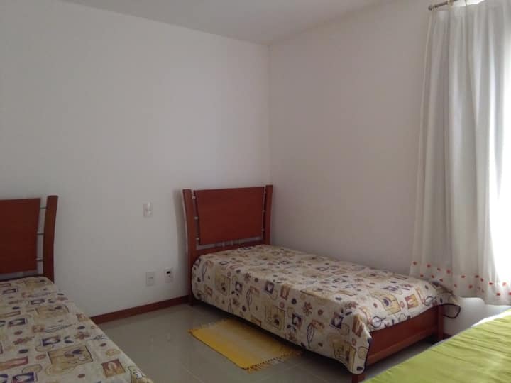 חדר שינה יחיד