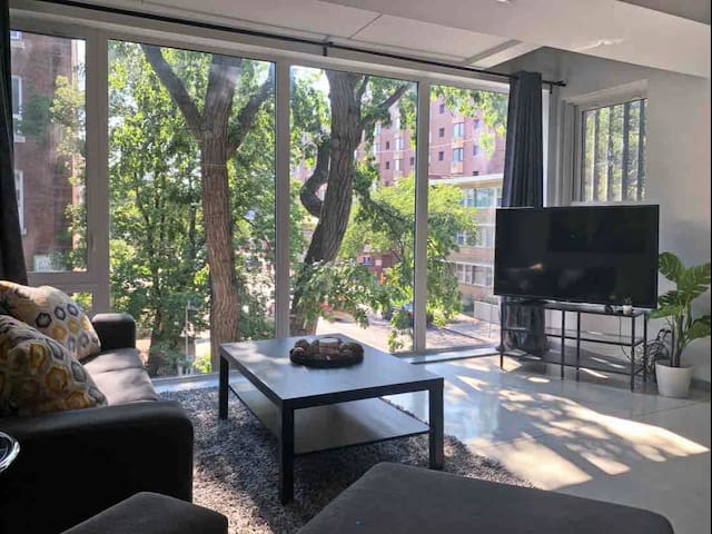 New! Modern 1500sf 2BR 2.5BA Condo-Osborne Village