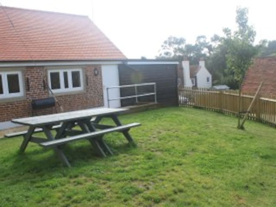 Enclosed garden