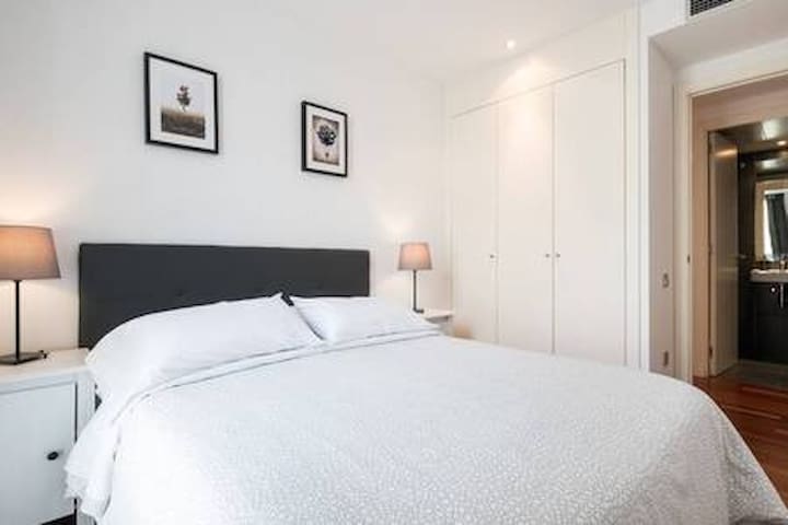 BCN11# Double room with bathroom A/C