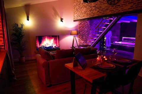 Successful Airbnb property: "Elle&Île" Loveroom with spa and sauna, seaside in La Guérinière