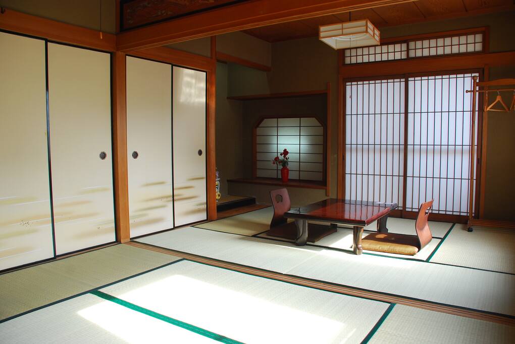Room 1 (4 beds)
