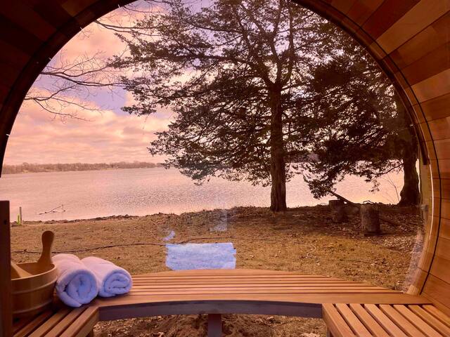 Sandy beach! 5bd/3bth Lake Tetonka Sauna Arcade gallery image 4