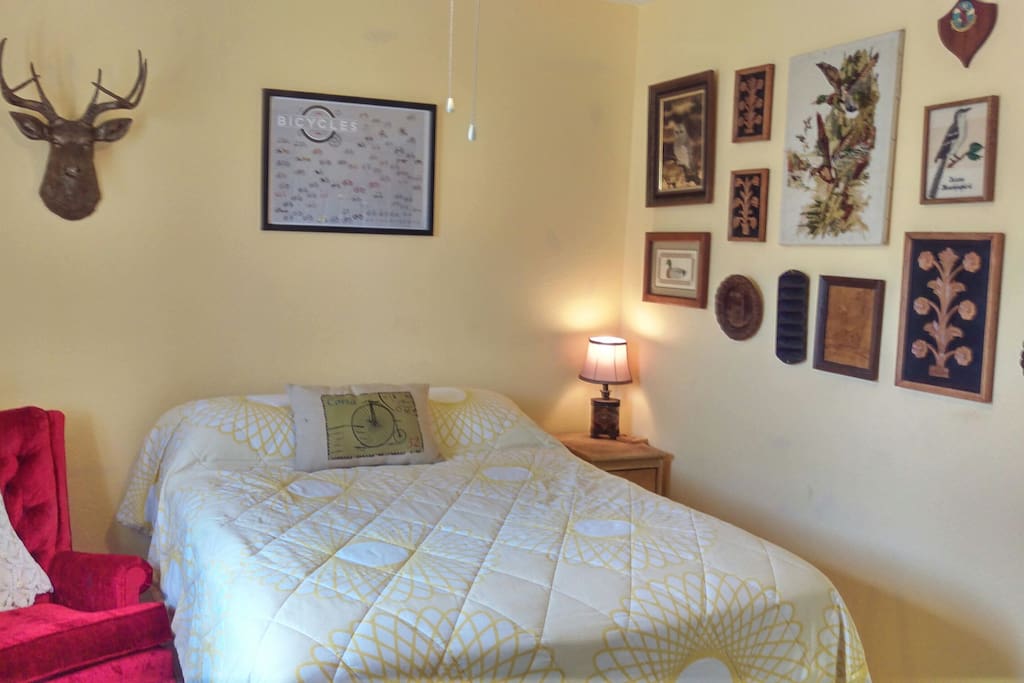 Urban Homestead, 5 minutes to downtown Houses for Rent in Austin