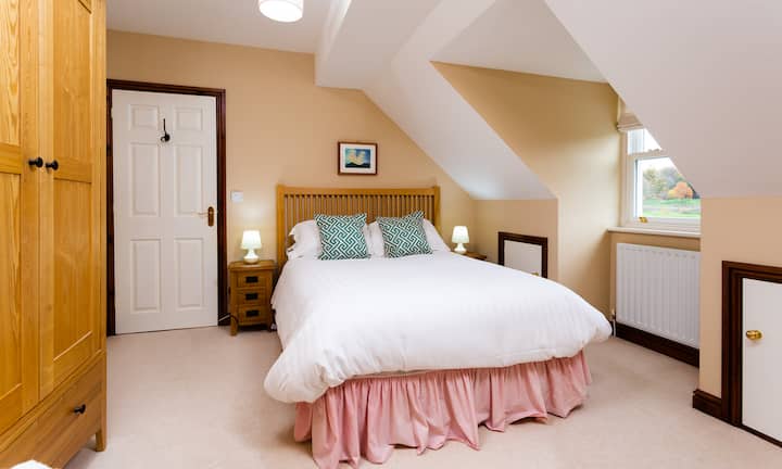 卧室3 1楼双人床