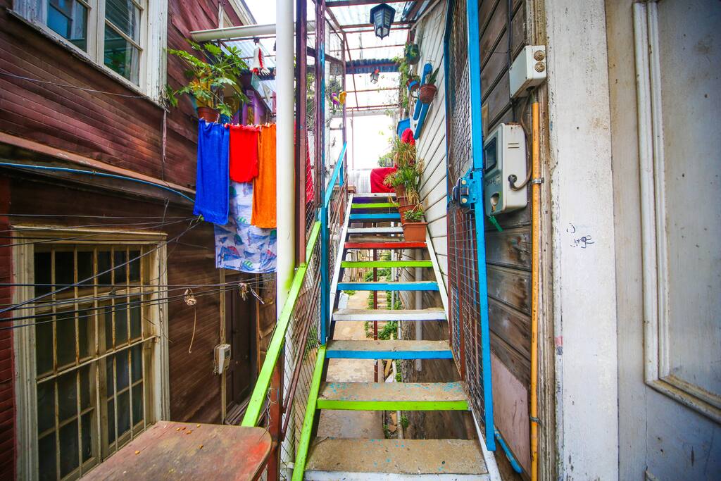 vamos llegando a la casa de los colores