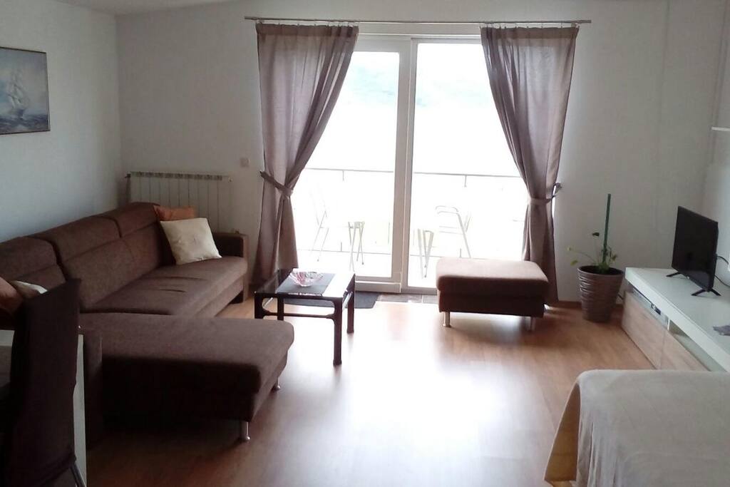 Living room, Surface: 16 m²