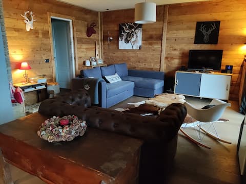 Top Airbnb: Beautiful penthouse on the slopes/golf with garage a Sestriere