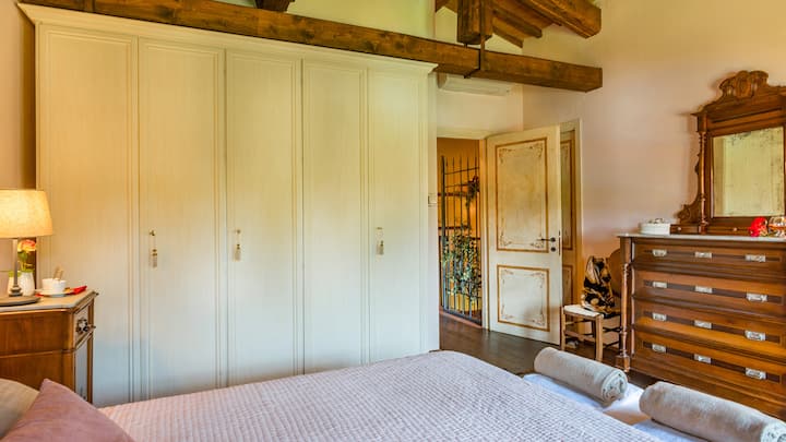 საძინებელი 4