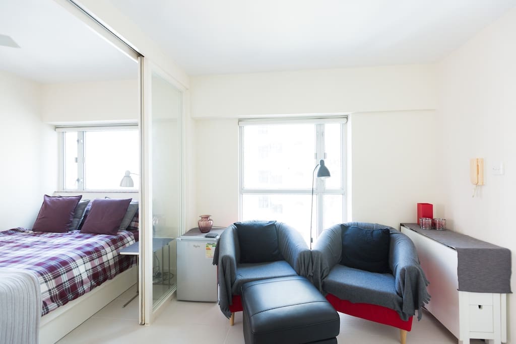 *Bright, cosy, new 2 min from MTR apt in Wan Chai*