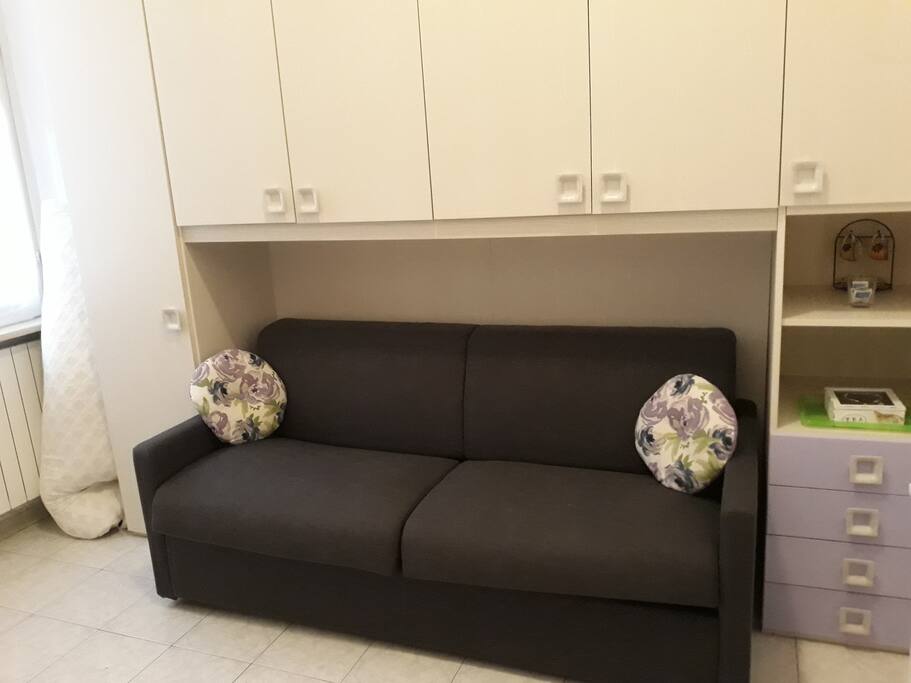 New!!! Nuovissimo supercomodo divano letto