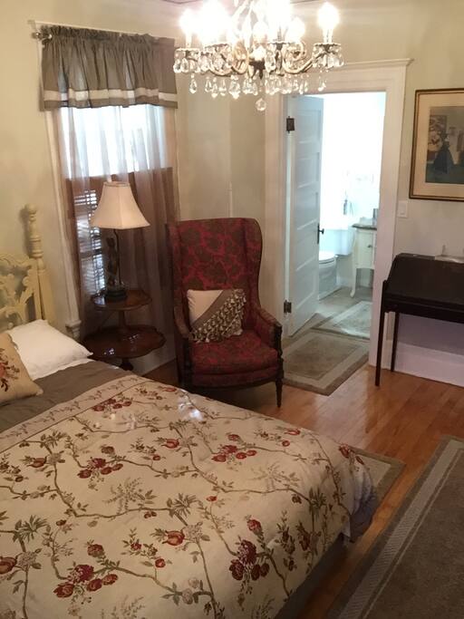 Access to private bathroom
