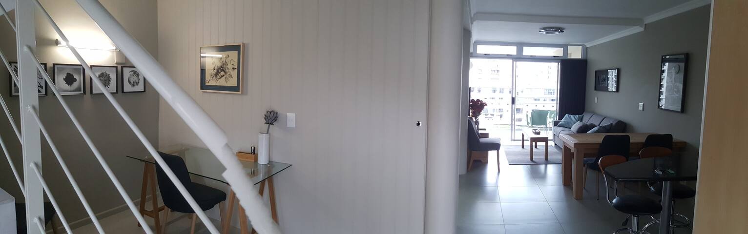 TygerWaterfront Penthouse Apartment gallery image 5