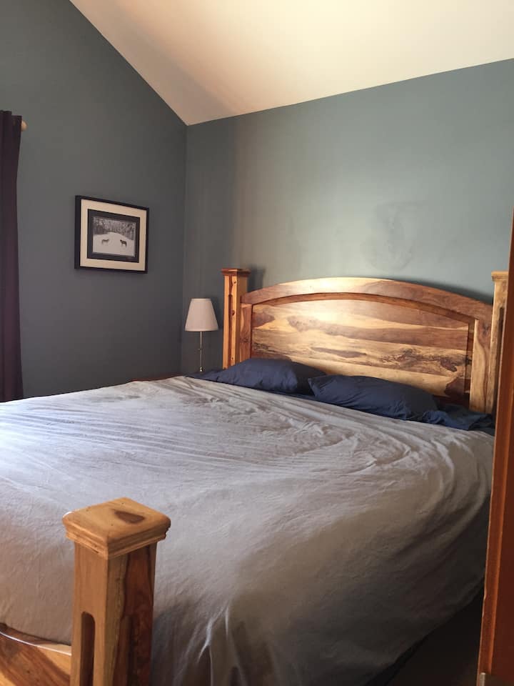 Bedroom 1 - King Size Bed