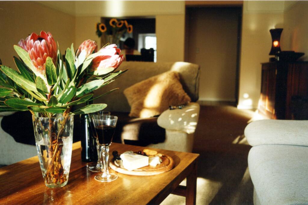 Spacious living and dining room