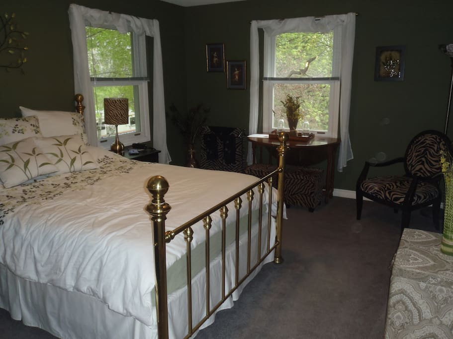 The Sage Room, queen bed, overlooks the Rock Garden, table, chair, bench, bedside dressers, large closet. Shares Lounge & washroom