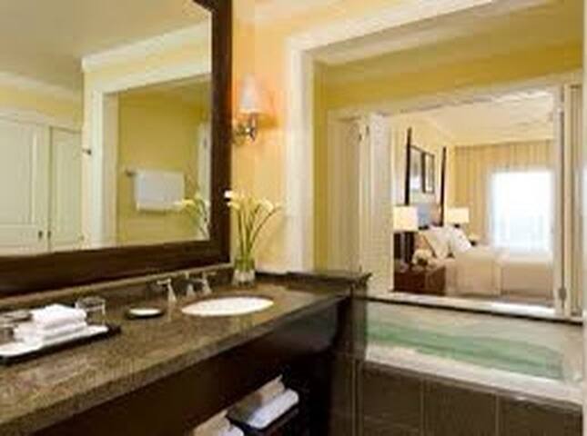 Westin Ka’anapali Ocean Resort 2 bedroom Villa gallery image 5