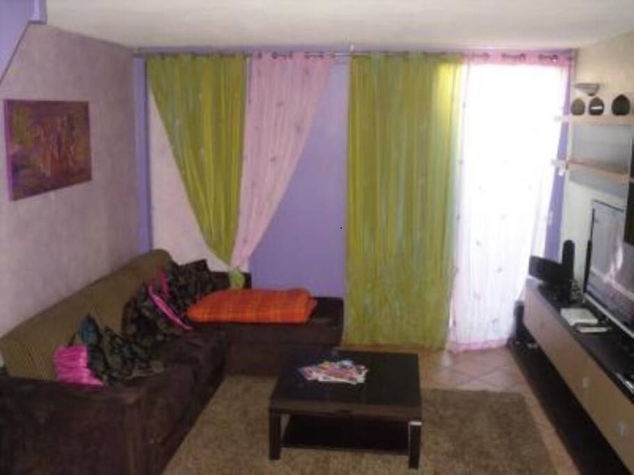 SALON