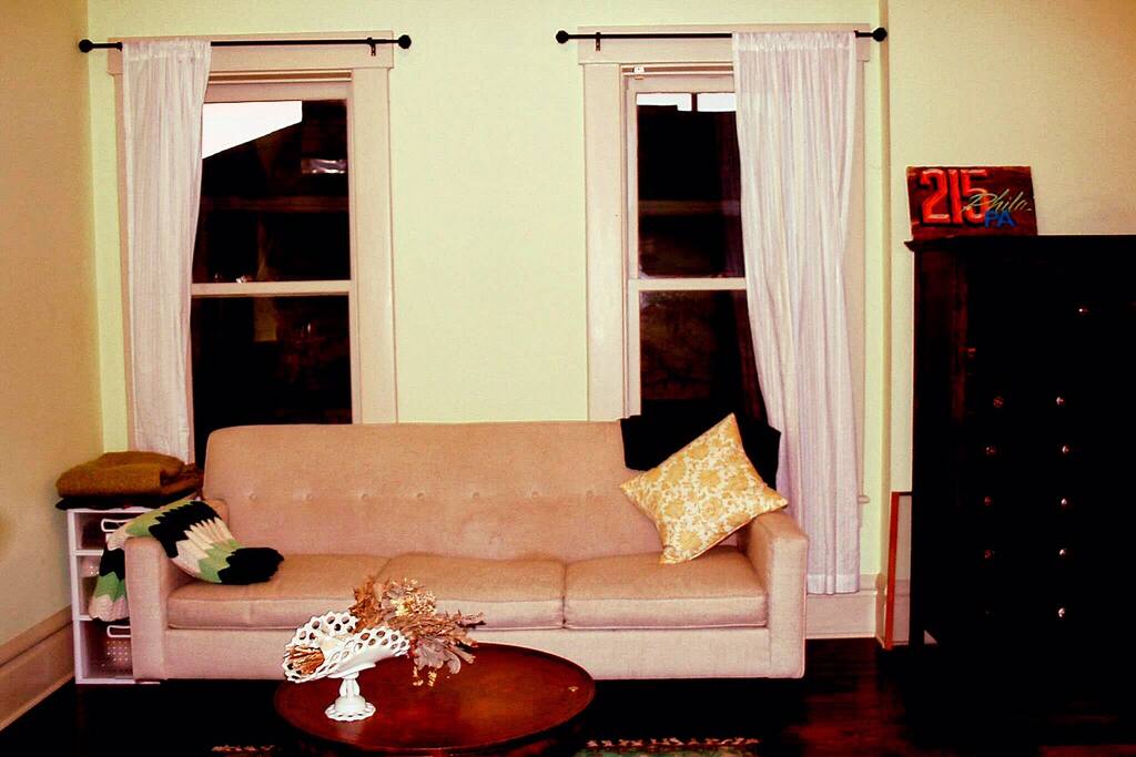 Sitting area in the master suite. Great for a relaxing afternoon book, or an additional guest.