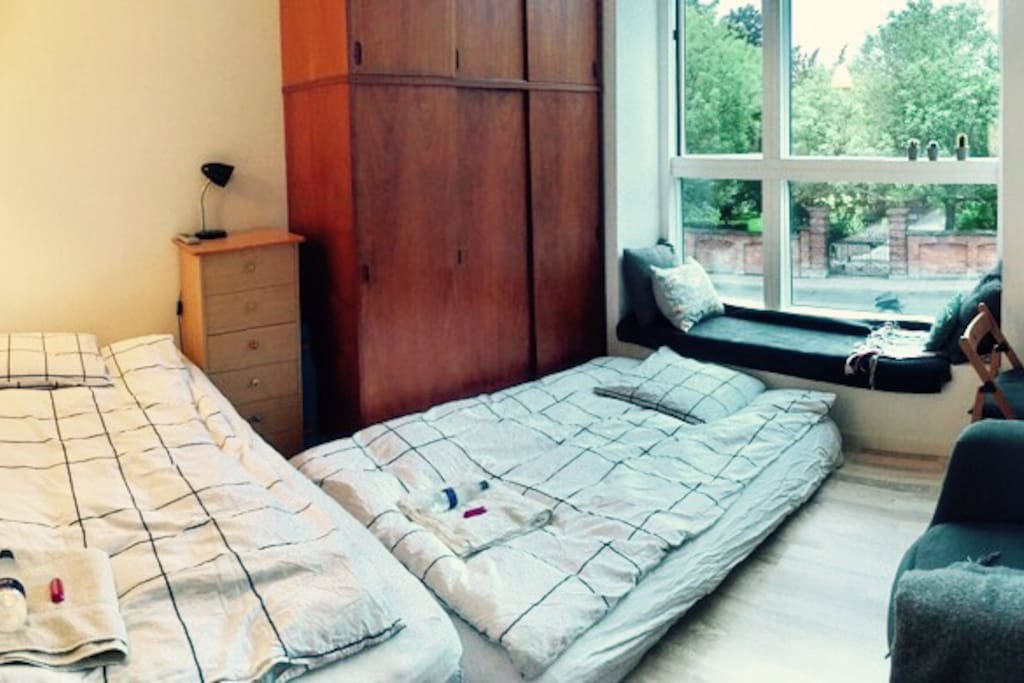 An air mattress can be arranged if needed for a fee of 200 DKK (27 euro). Making room for up to 4 people.