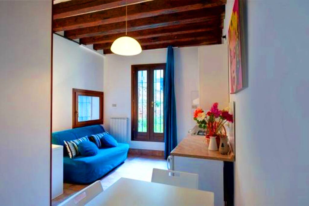spacious living/kitchen area