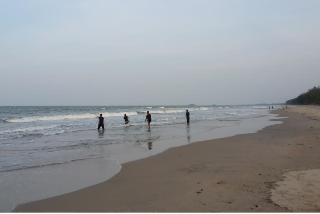 Rompin Beach-beautiful sandy beach( 2 minutes walk from LC homestay)